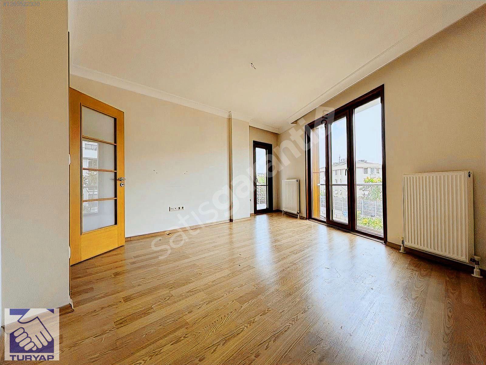 TURYAP BERKAY'DAN ÇINAR SAHİLDE ARA KATTA ÖN CEPHE BOŞ 85m² 2+1!