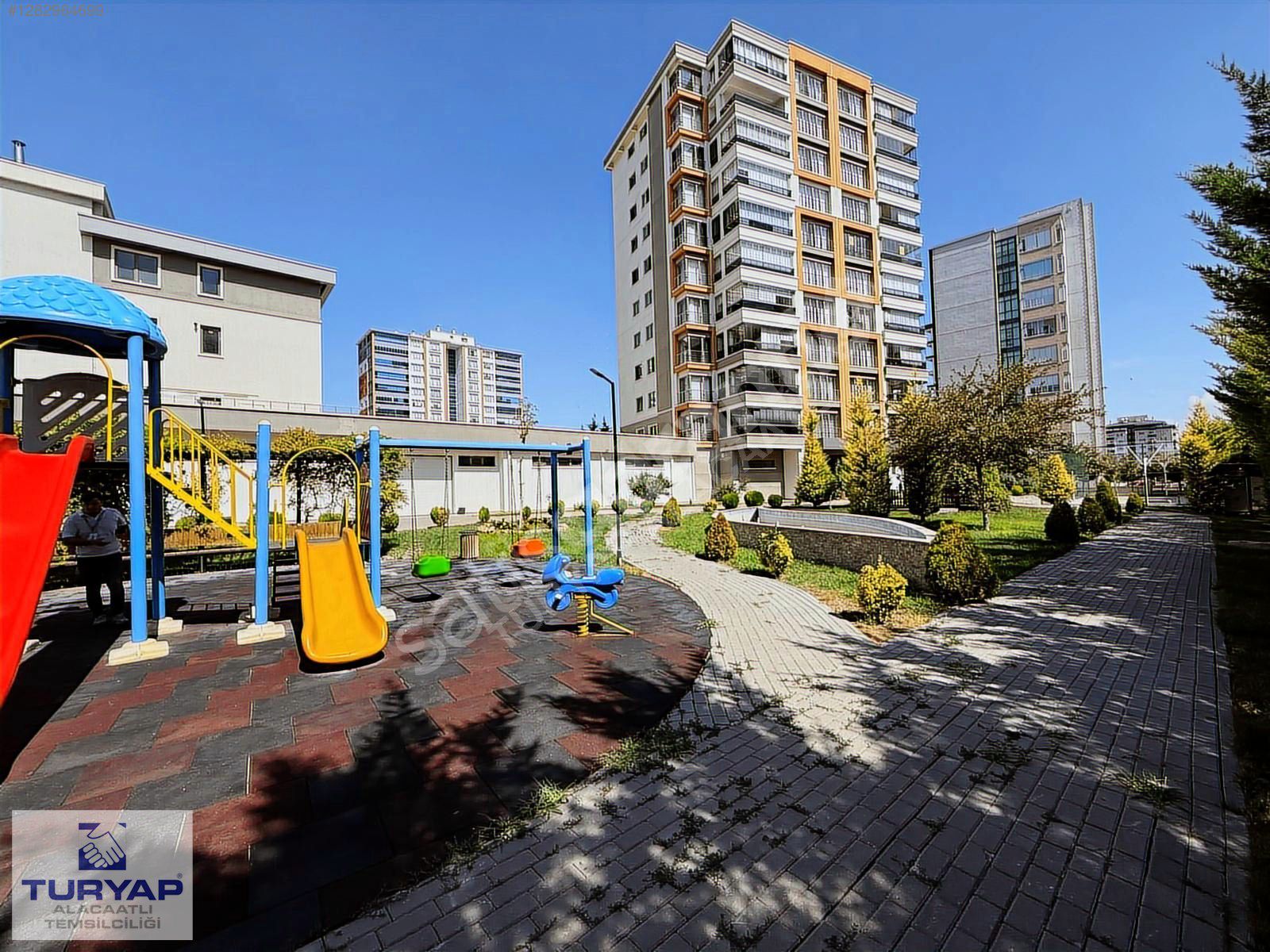 TURYAP'TAN BAĞLICA BAĞ LOCA SİTESİNDE BALKONLU ARA KAT DAİRE