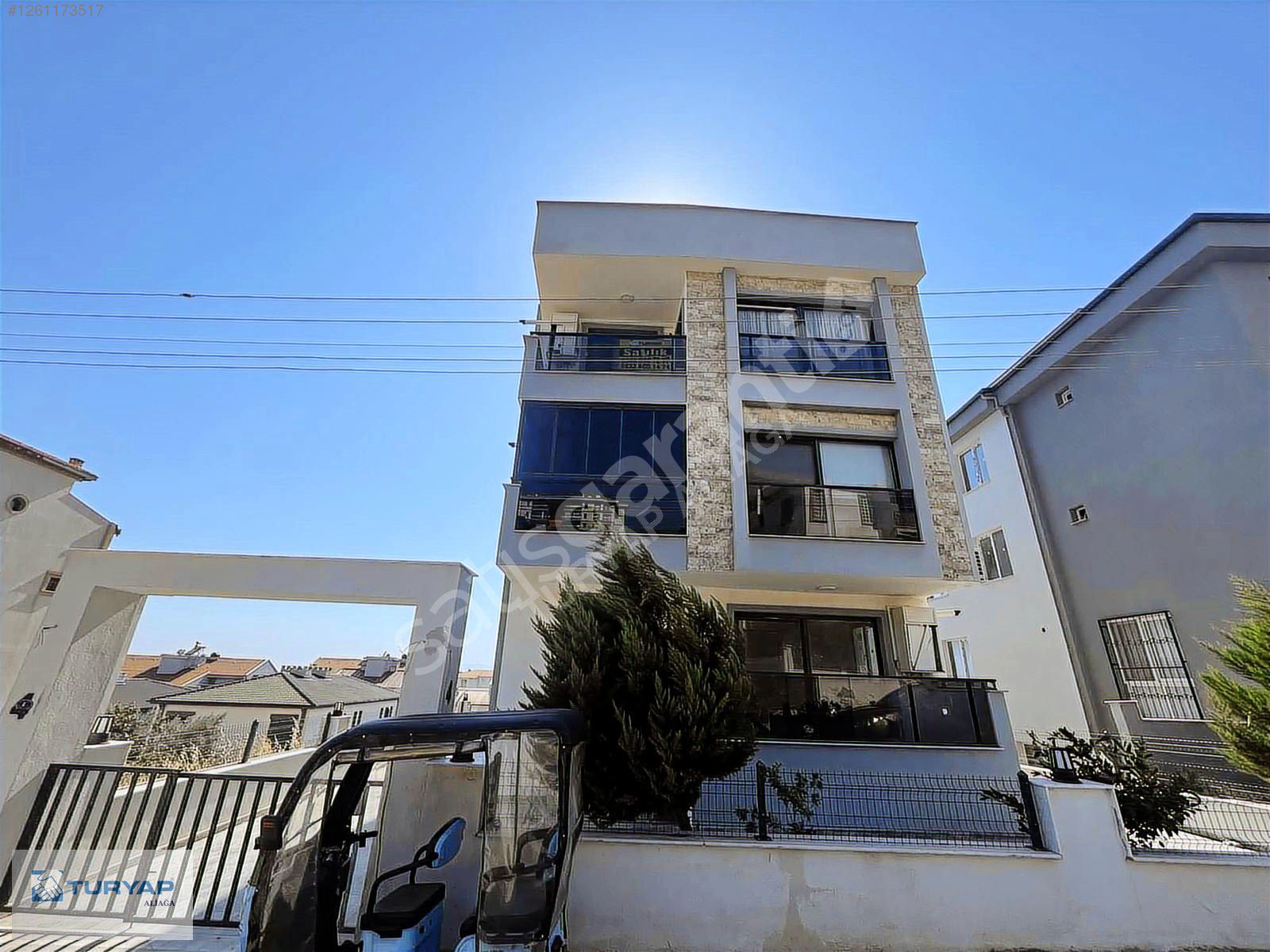 BERGAMA BAHÇELİEVLERDE SATILIK 2+1 DAİRE