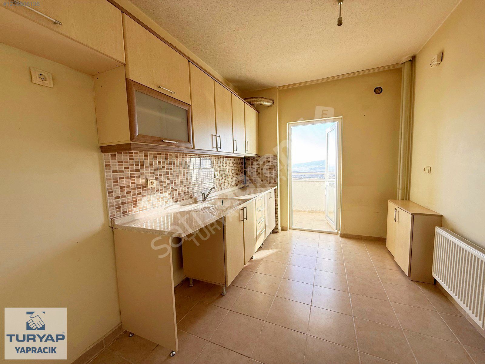 TURYAP YAPRACIK' tan 12. Bölgede Manzaralı BOŞ Kiralık 3+1 Daire