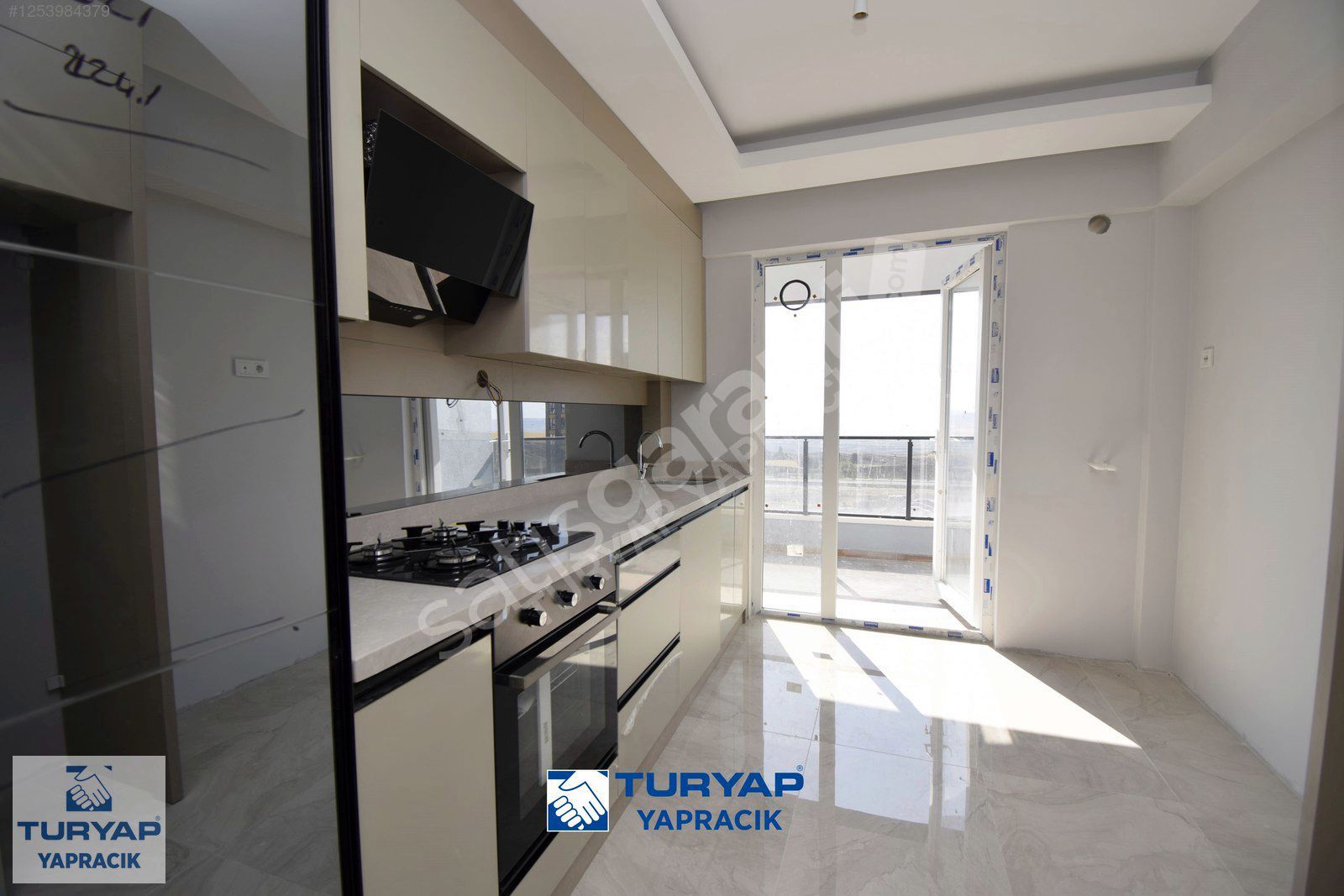 TURYAP YAPRACIK 'tan Merkezi Konumda Full Yapılı 2+1 Daireler