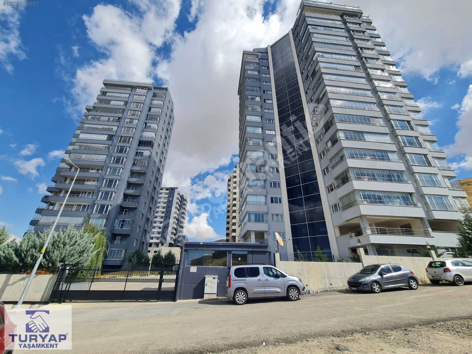 Turkuaz Panaroma Sitesinde, Bakımlı, Ferah, Ara Kat 4+1