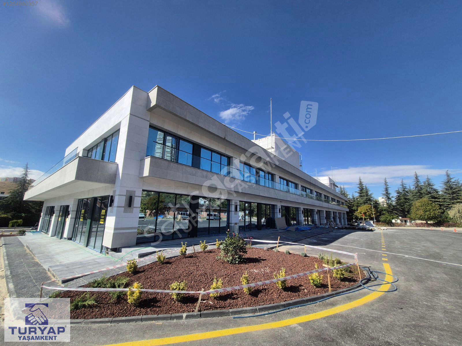 KORU METRO YAKINI PRİME CENTER AVMDE TERASLI OFİSLER