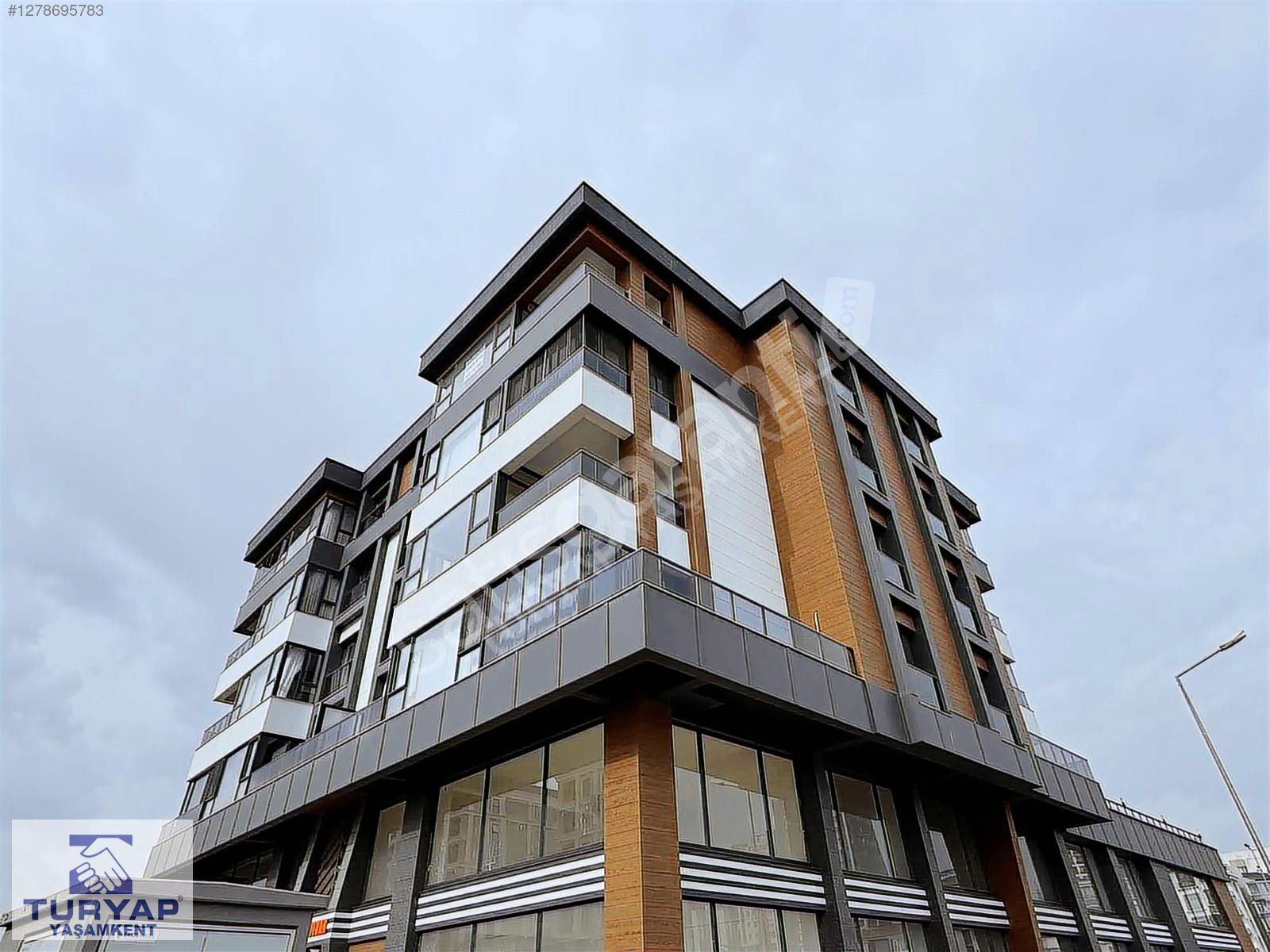 BAĞLICA BULVAR ÜZERİNDE ÖN CEPHE, K.OTOPARKLI, SIFIR 2+1