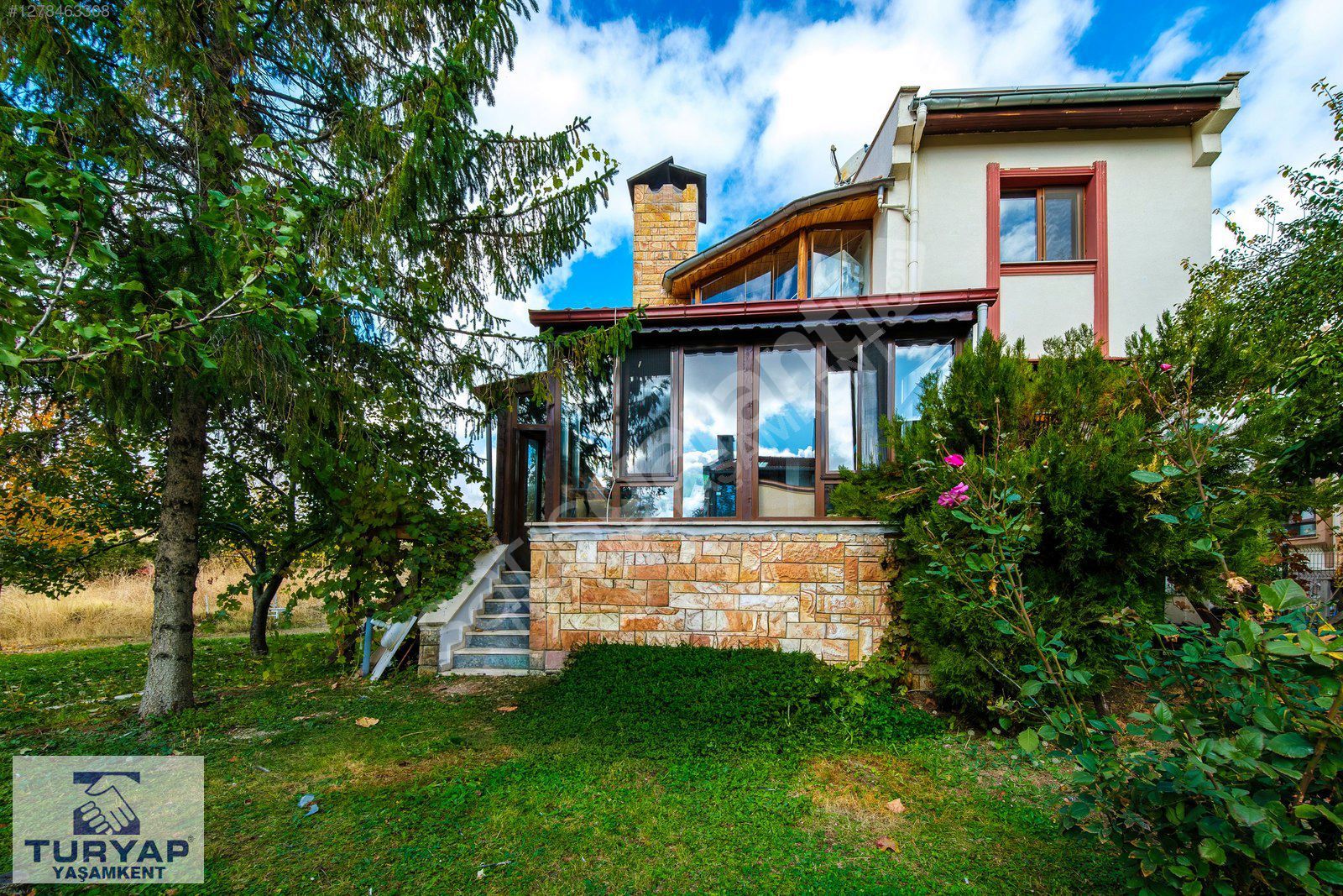 TURYAP 'TAN TAYMEK YANI HUZUR KENT SİTESİNDE YAPILI KÖŞE VİLLA