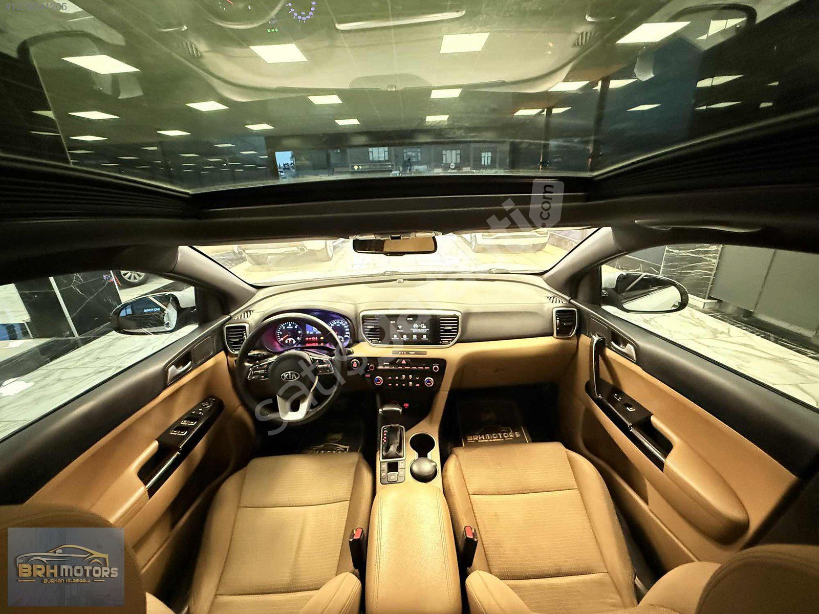 2019 KİA SPORTAGE 1.6CRDİ ELEGANCE VİZYON CAM TAVAN HATASIZ ORJ!