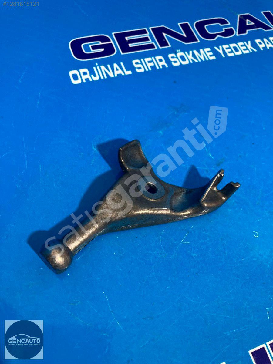 MERCEDES W204 CKASA MOTOR İÇİ MONTAJ BRAKETİ A6460780641