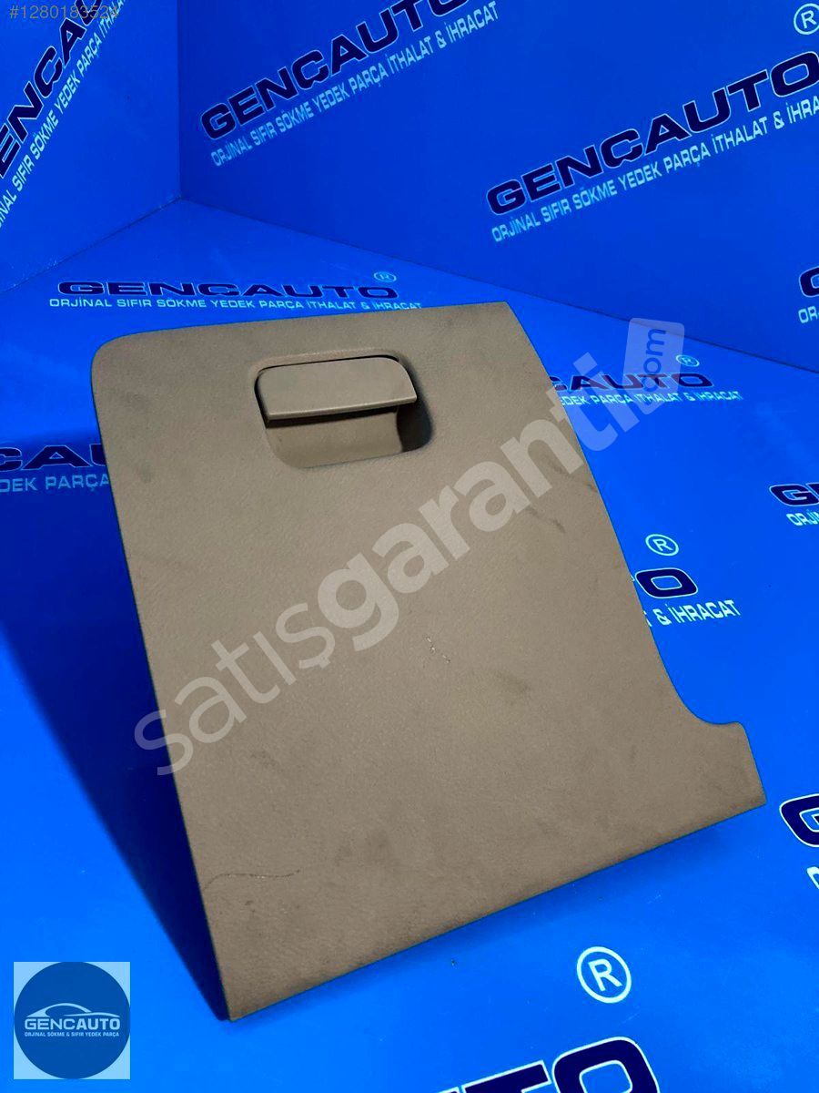 VW PASSAT DİREKSİYON ALT CEBİ SÖKME ORJİNAL 3AA179456