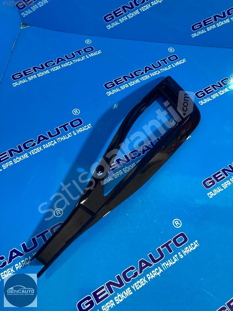 VW PASSAT B8.5 SİS ÇERÇEVESİ PİANOBLACK SIFIR İTH 3G0853666K SAĞ