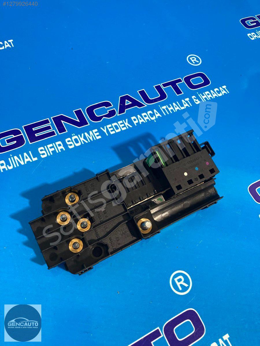 MERCEDES W219 CLS SİGORTA PANELİ SÖKME ORJİNAL A2115452301