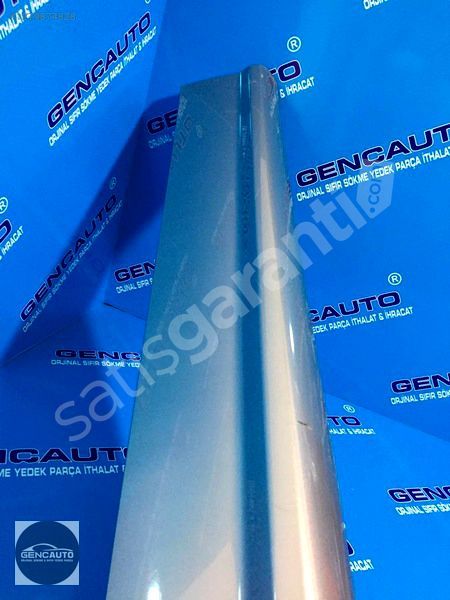 AUDİ Q5 SLİNE KAPI ALT KAPLAMA SÖKME ORJİNAL 80A853960B ÖN SAĞ