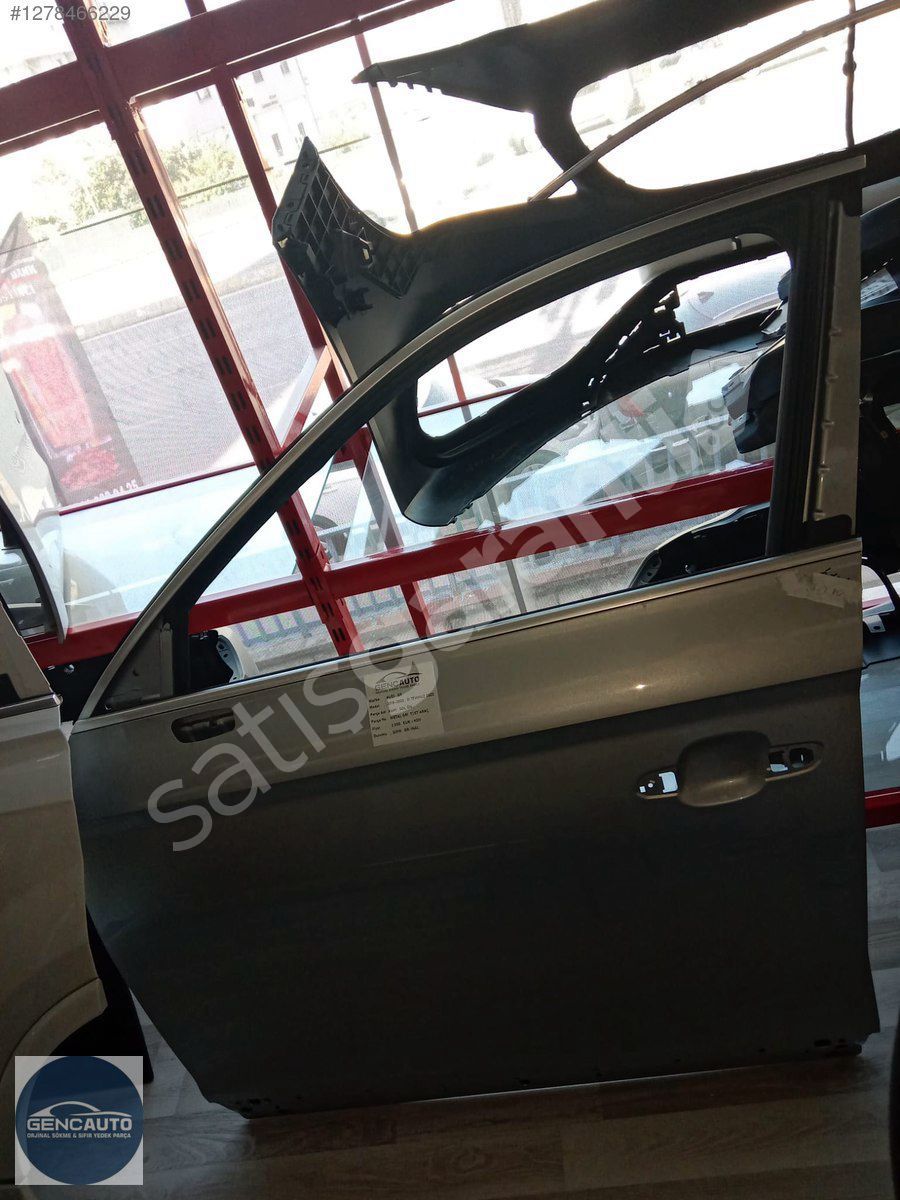 AUDİ Q5 METAL GRİ KAPI SÖKME ORJİNAL SOL ÖN