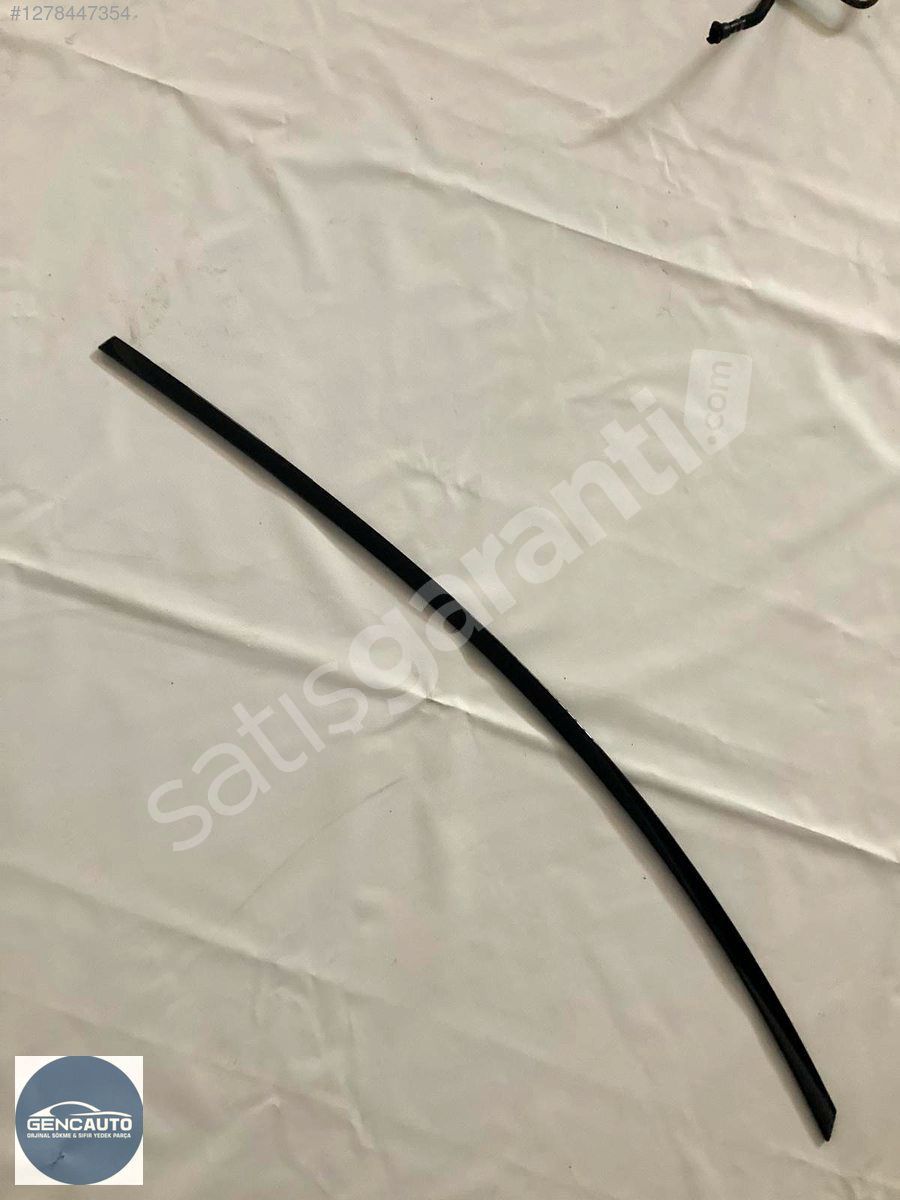 BMW G20 KAPI CAM SIYIRICI ÇITASI SIFIR ORJ 51407465171 PİANBLACK