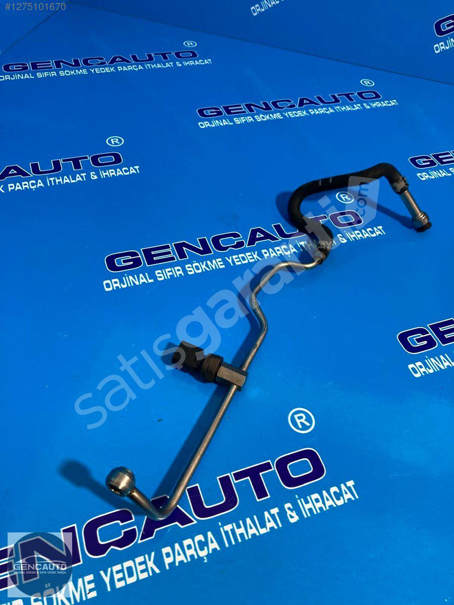 AUDİ A3 YAKIT BORUSU MÜŞÜRLÜ SÖKME ORJİNAL 03C133321 AE