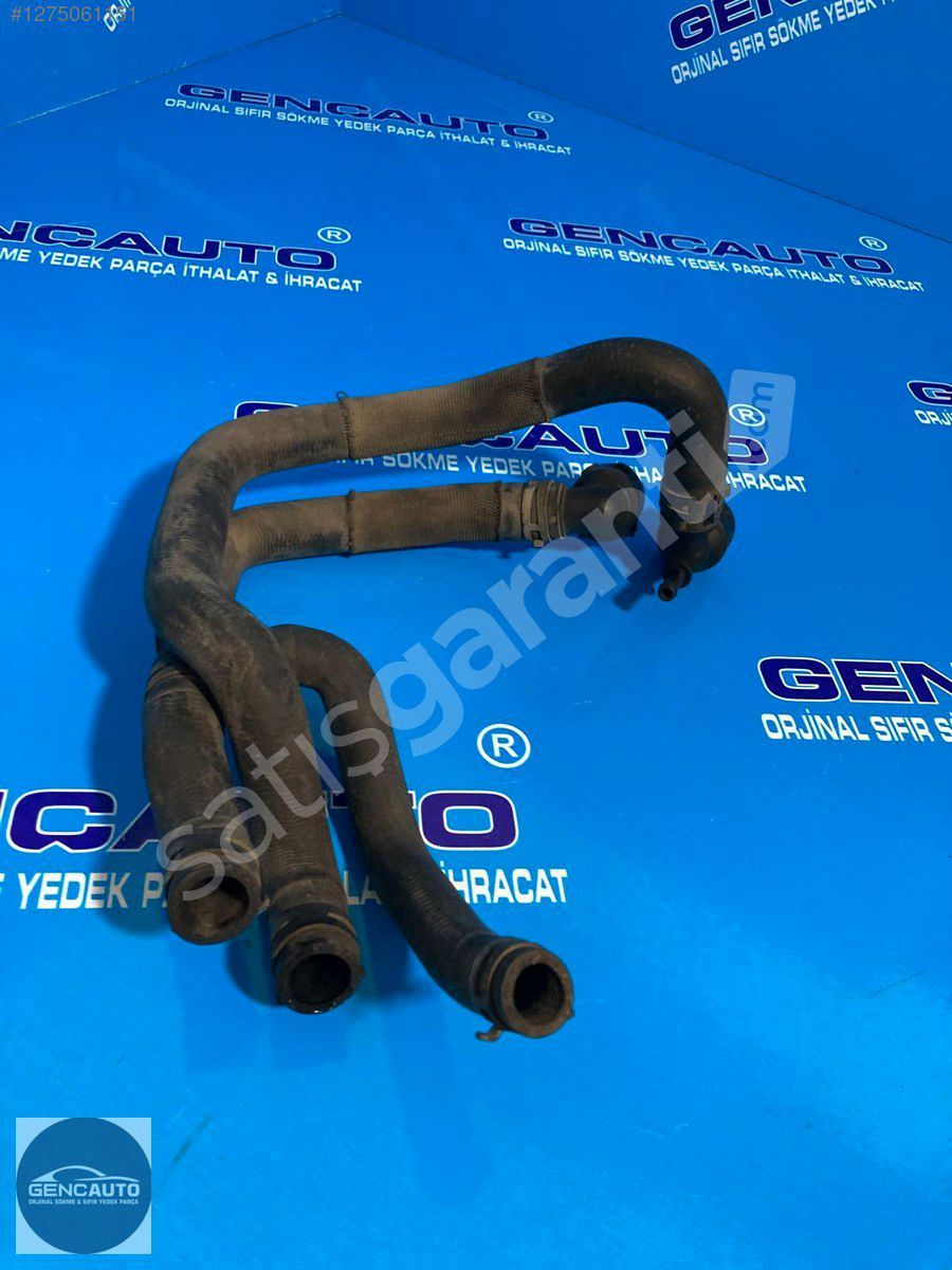 AUDİ A3 RADYATÖR SU HORTUMU SÖKME ORJİNAL 8P0123