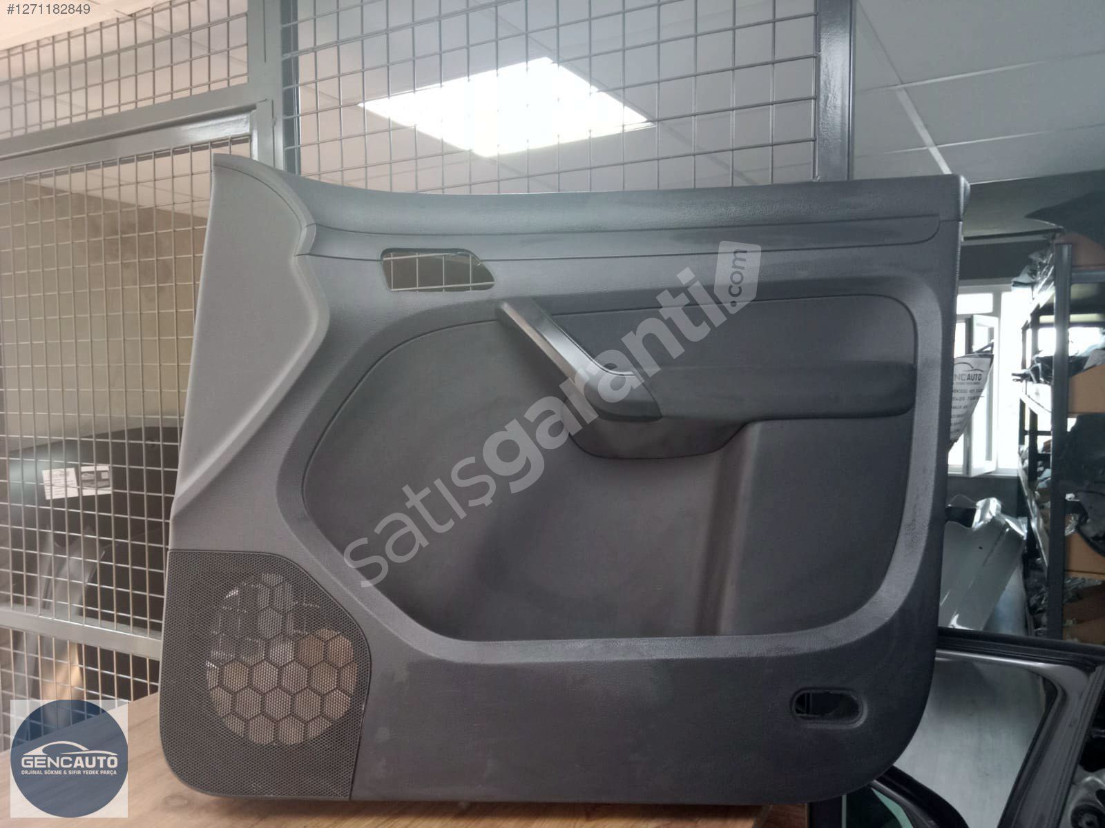 VW CADDY KAPI DÖŞEMESİ 2008 - 2014 SAĞ ÖN OEM 1T1867012013