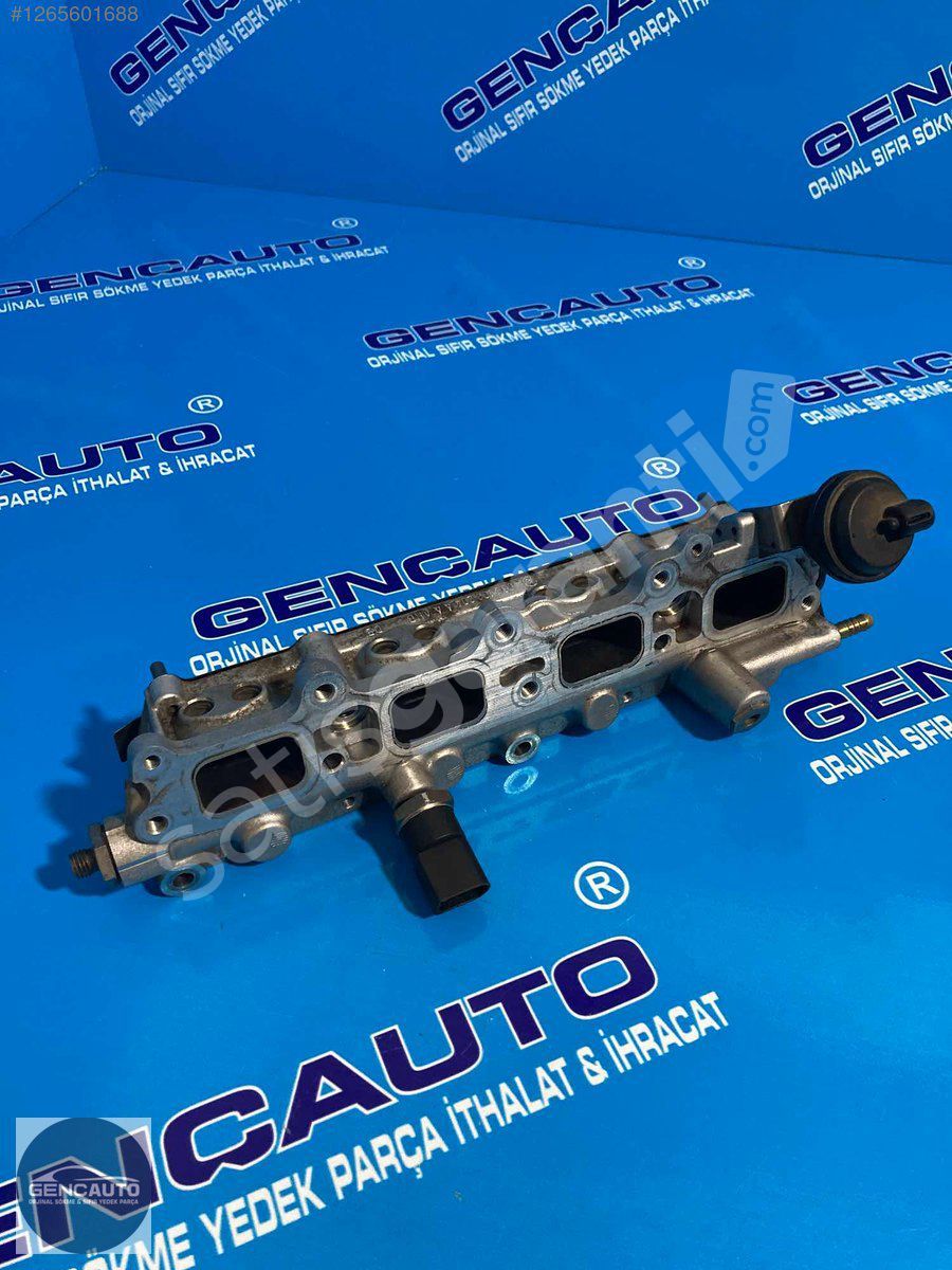 AUDİ A3 ENJEKTÖR KÜTÜĞÜ SÖKME ORJ OEM 03C133204 AA