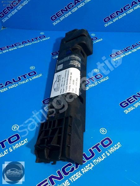 BMW F25 F26 RADYATÖR YAN BAKALİTİ SAĞ SIFIR İTH OEM 17117593839
