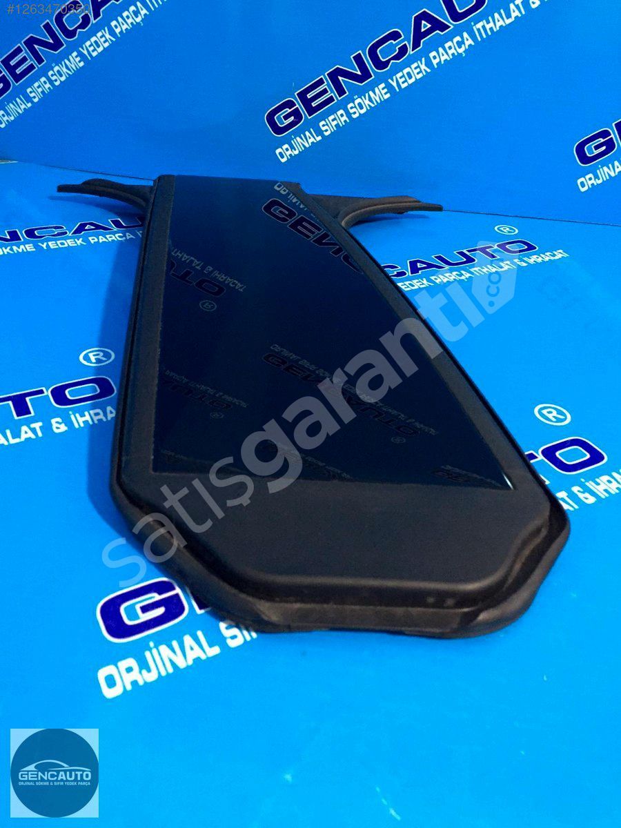 MERCEDES W118CLA ORTA DİREK DIŞ KAPLAMA SAĞ SÖKMEORJ A1186980200