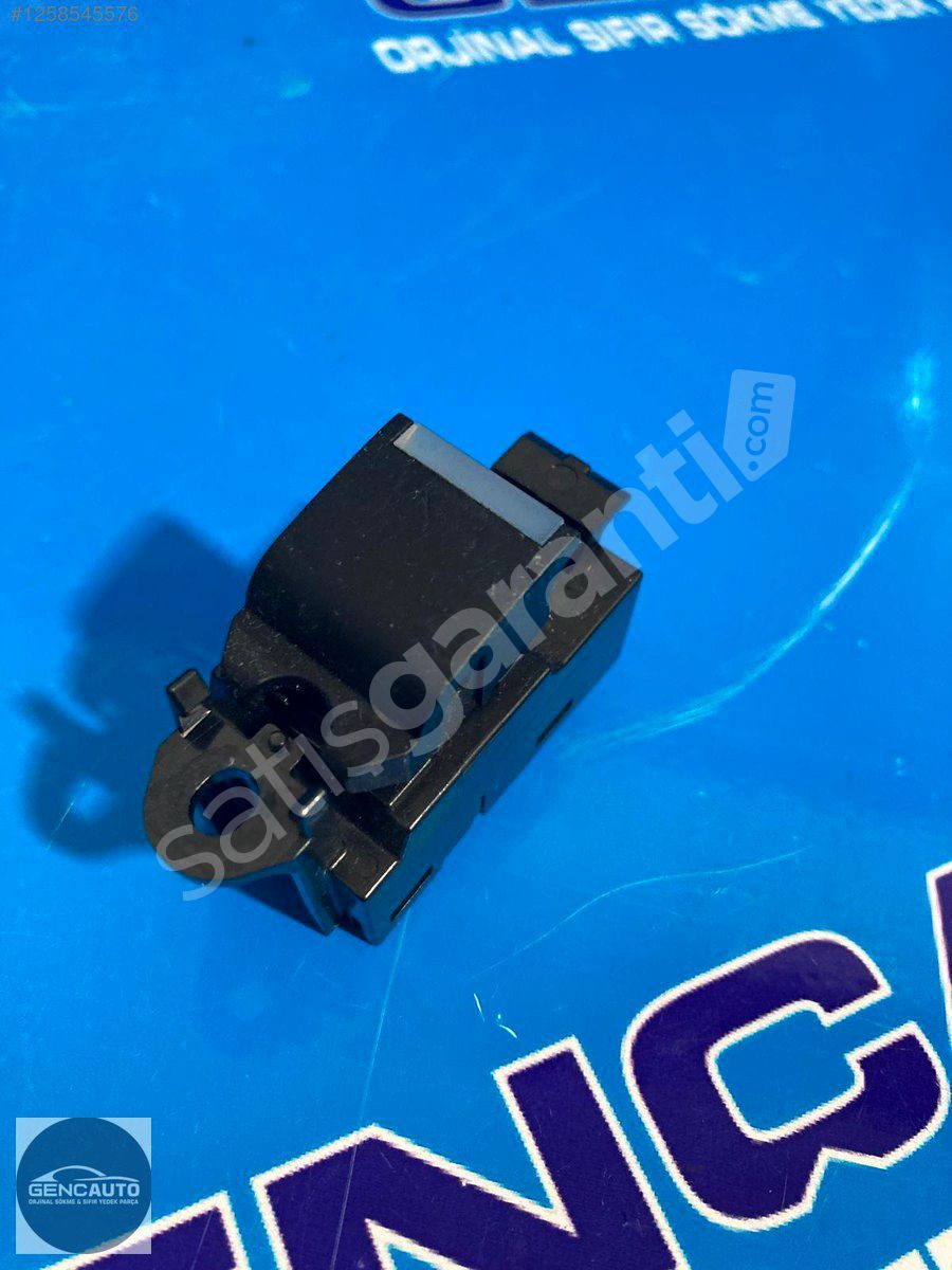 RANGE ROVER SPORT CAM KALDIRMA DÜĞMESİ SÖKME ORJ CPLA14717AA