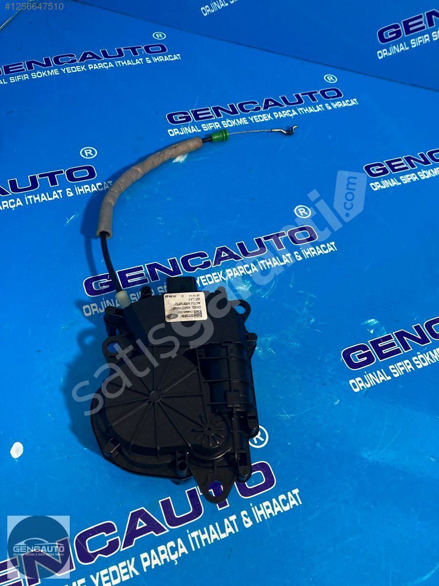 RANGE ROVER SPORT BAGAJ KİLİDİ VAKUMU SÖKME ORJİNAL DK62404C10AB