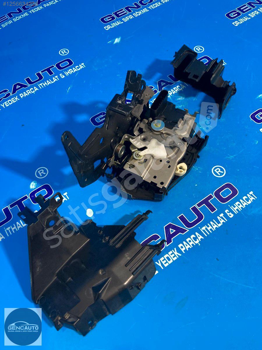 RANGE ROVER SPORT KAPI KİLİDİ ÖN SÖKME ORJ CPLA21813GF SOL