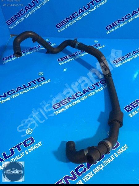 MERCEDES W117 CLA RADYATÖR SU HORTUMU SÖKME ORJ OEM A2468305100