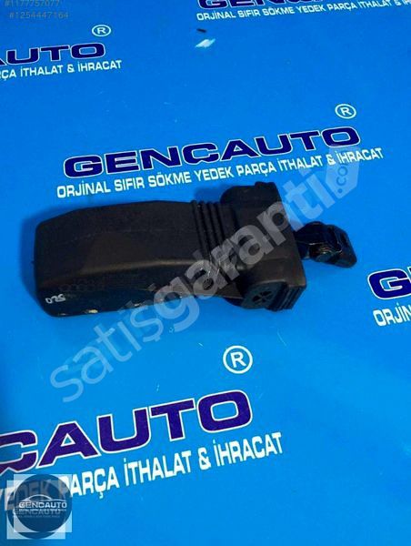AUDİ A5 SPORTBACK KAPI GERGİSİ ÖN SIFIR ORJİNAL OEM 8W8837267