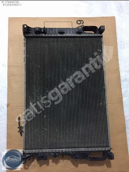 MERCEDES W219 CLS E SU RADYATÖRÜ SÖKME ORJİNAL OEM A2115001302