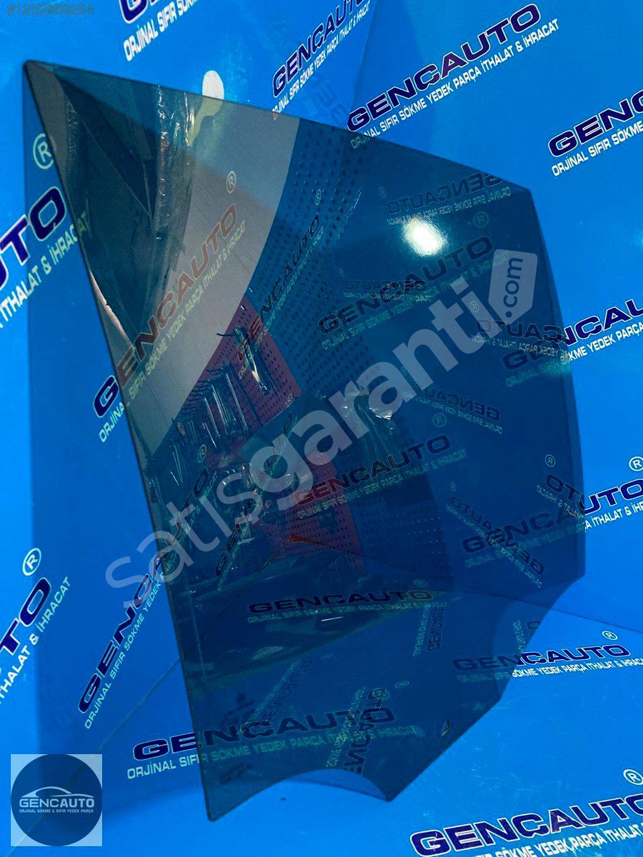 VW GOLF 6 KAPI CAMI ARKA SÖKME ORJİNAL 5K6845026 D SAĞ