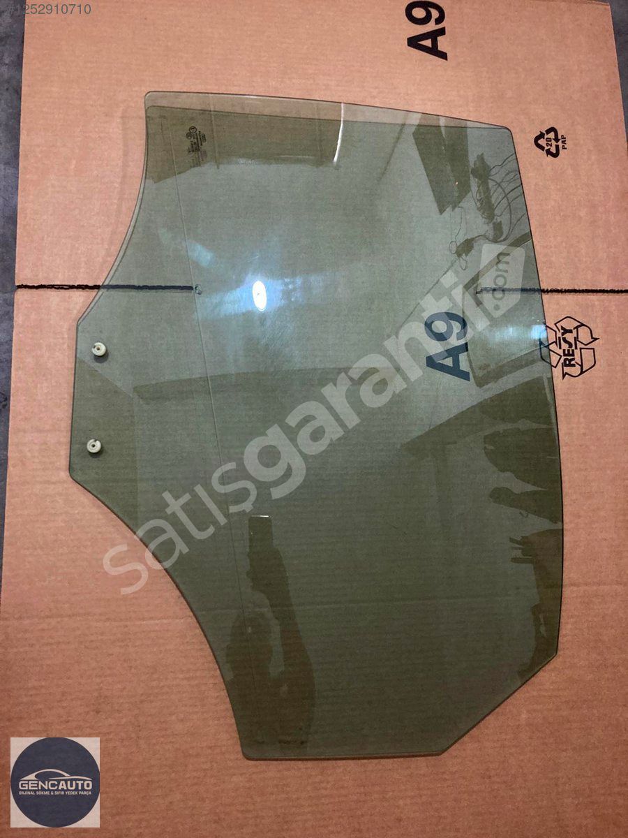 AUDİ A4 SEDAN KAPI CAMI ARKA SÖKME ORJİNAL 8K0579 SOL
