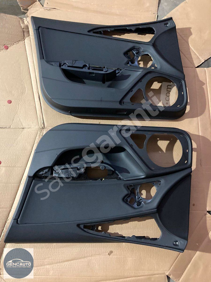 AUDİ A6 KAPI DÖŞEMESİ ÖN SİYAH SÖKME ORJİNAL 4G1867105 106