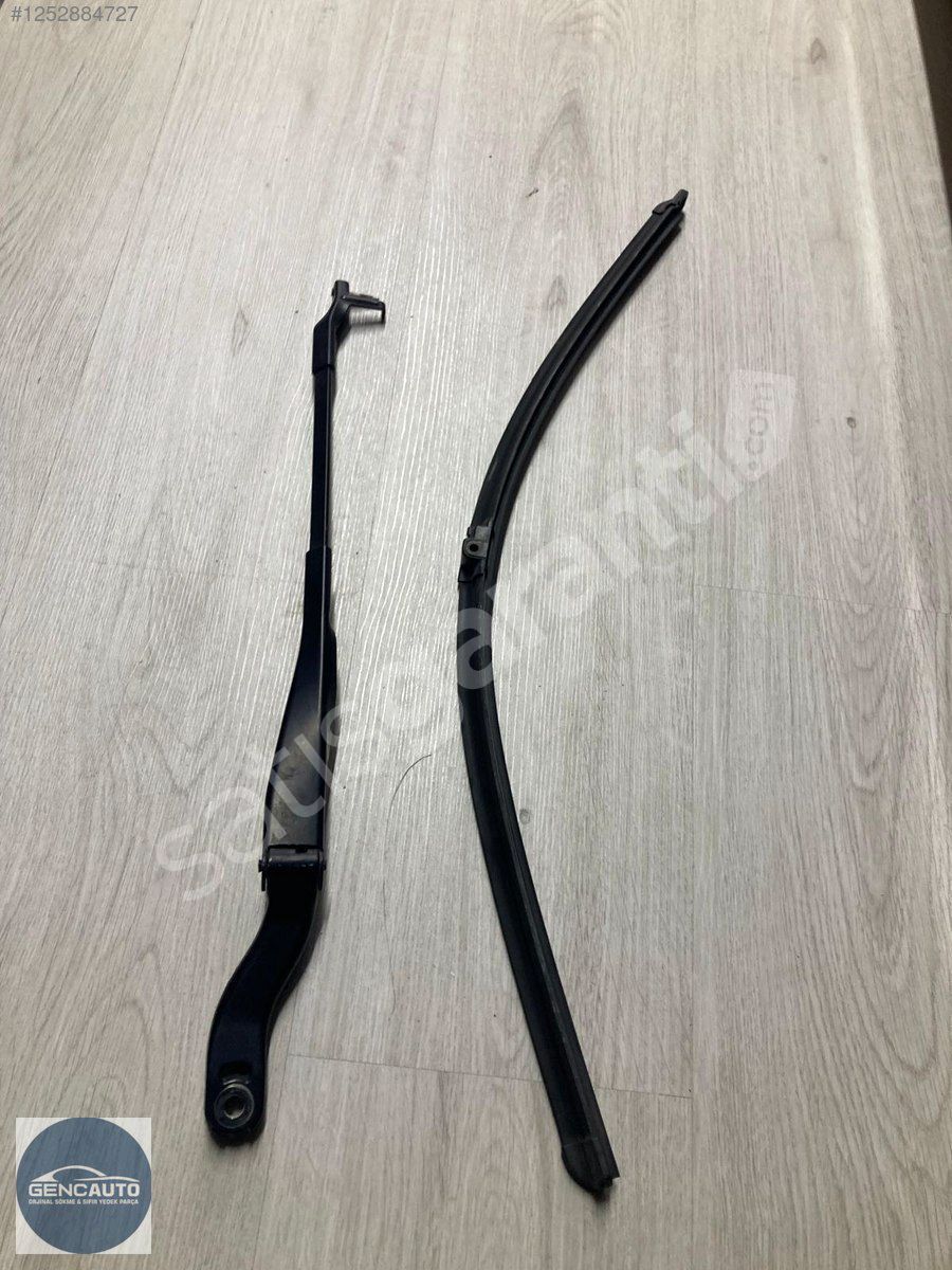 MERCEDES W219 CLS SİLECEK KOLU ÖN CAM SÖKME ORJ A2118200444 SAĞ