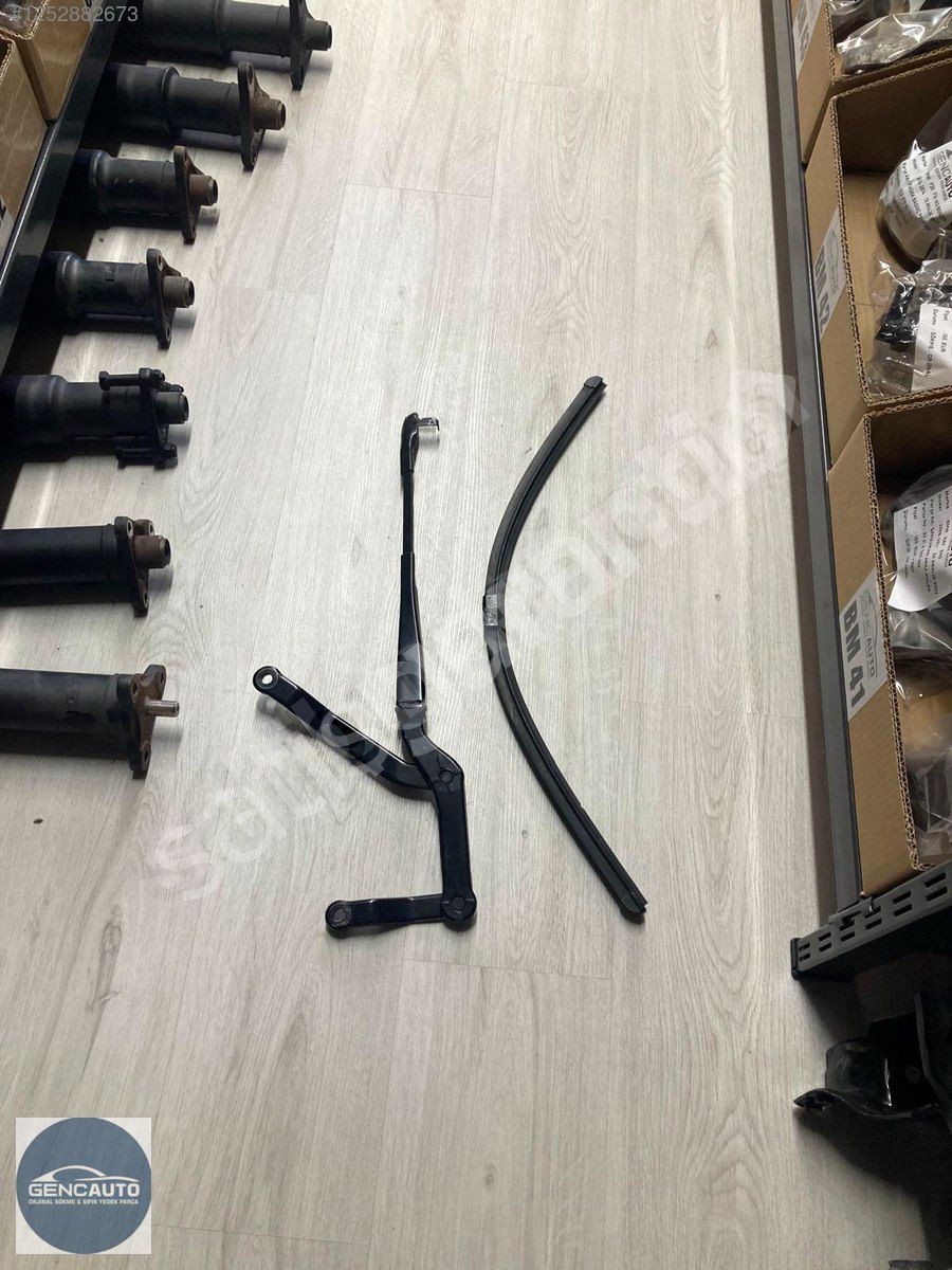 MERCEDES W221 SCLAS SİLEMCEK KOLU ÖN CAM SÖKME ORJ A2218200144