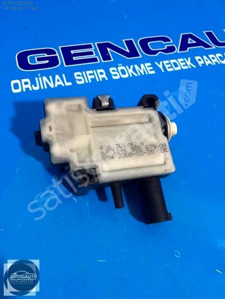 BMW E87 DEPO KAPAĞI MOTORU SÖKME ORJİNAL OEM 67116985879