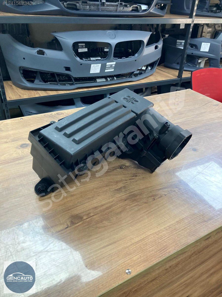VW PASSAT B7 HAVA FİLTRE KUTUSU SIFIR İTHAL 3C0129697 AQ