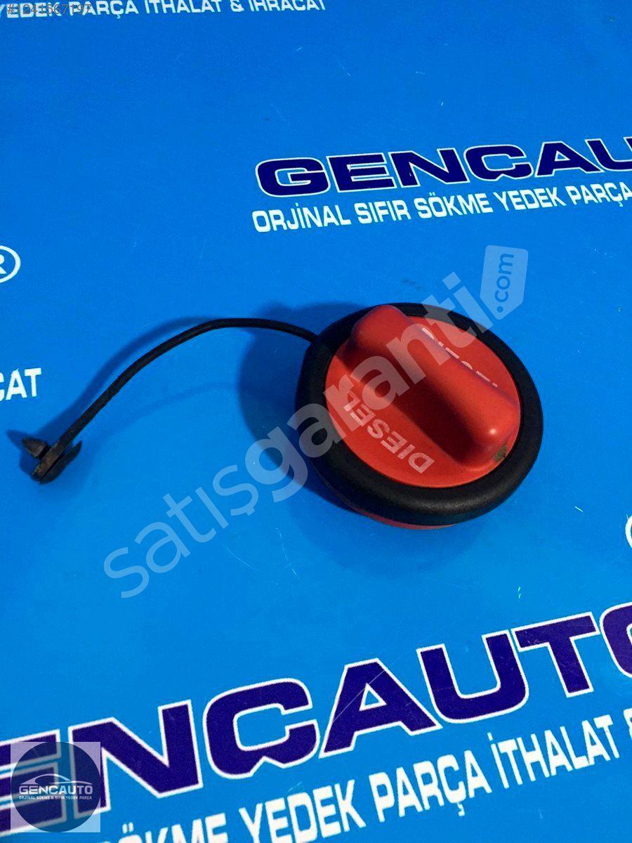 MERCEDES W204 C CLASS YAKIT DEPO KAPAĞI İÇ SÖKME ORJ A2204700705