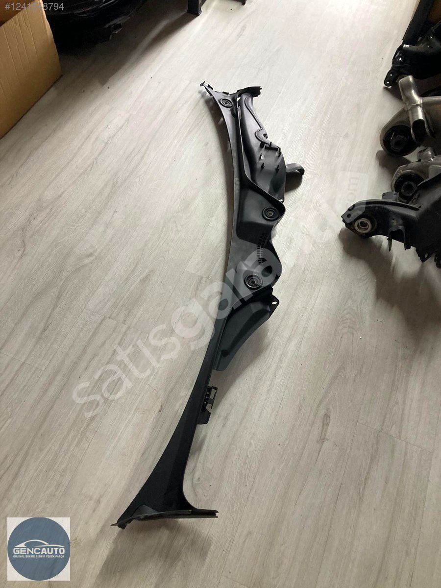 MERCEDES W219 CLS ÖN CAM DAVLUMBAZI SÖKME ORJİNAL A2198300013