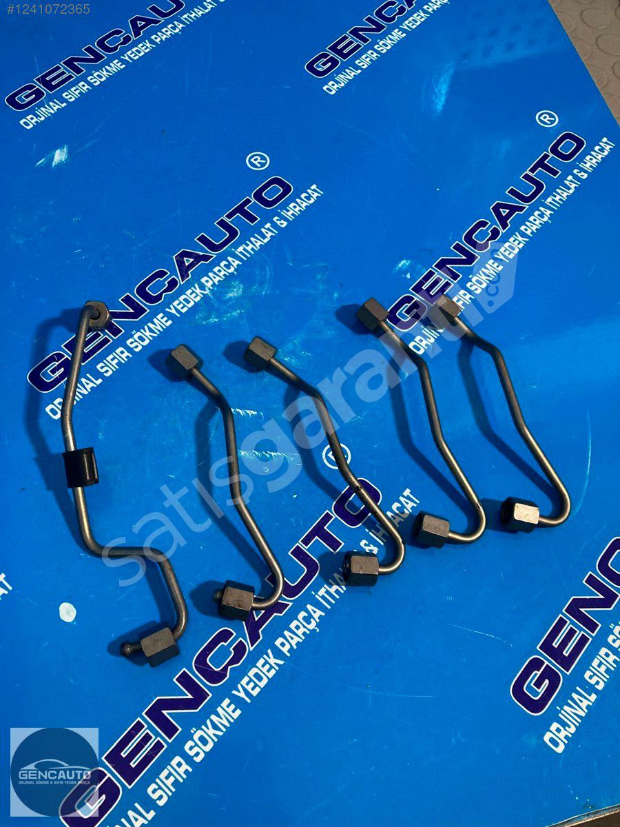 MERCEDES W204 C CLAS ENJEKTÖR KÜTÜK BORULARI SÖKME ORJ A64605