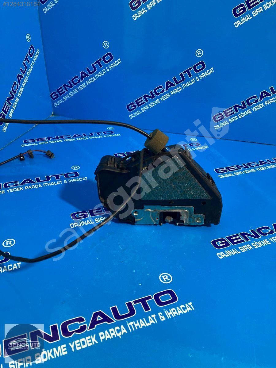 MERCEDES W219 CLS KAPI KİLİDİ ARKA SÖKME ORJİNAL A2197300235 SAĞ