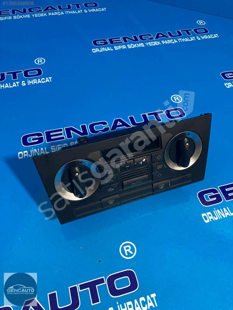 AUDİ A3 KLİMA KONTROL PANELİ SÖKME ORJ OEM 8P0820043 D