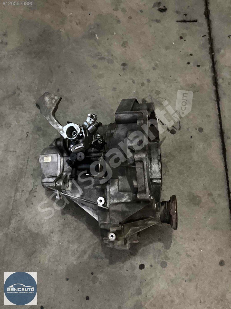AUDİ A3 MANUEL ŞANZIMAN 6 İLERİ SÖKME ORJ OEM 02T301103