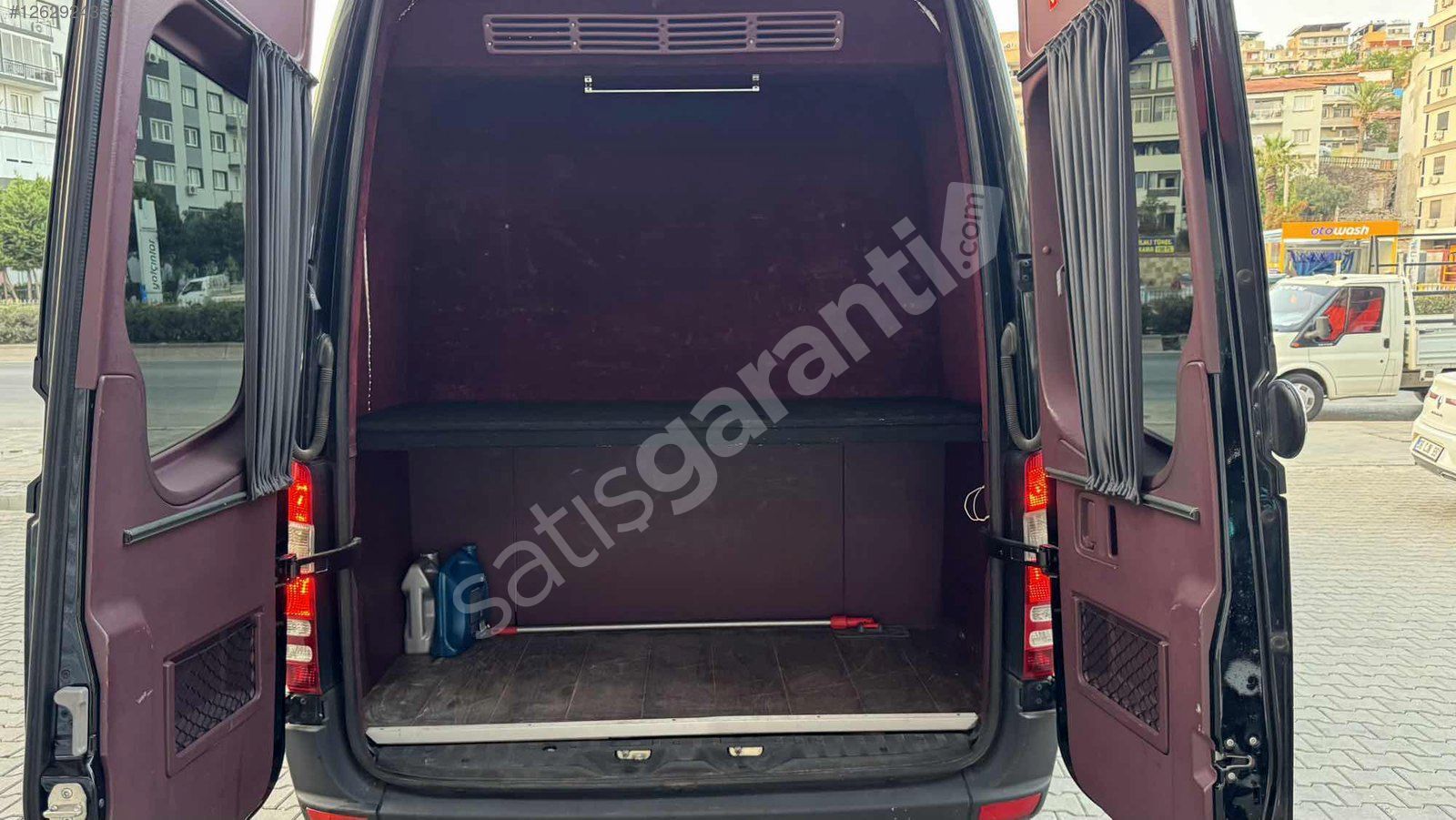 ONUR İNAN OTOMOTİVDEN İÇİ ORJİNAL YAPILI SPRİNTER BAKMADAN GEÇME