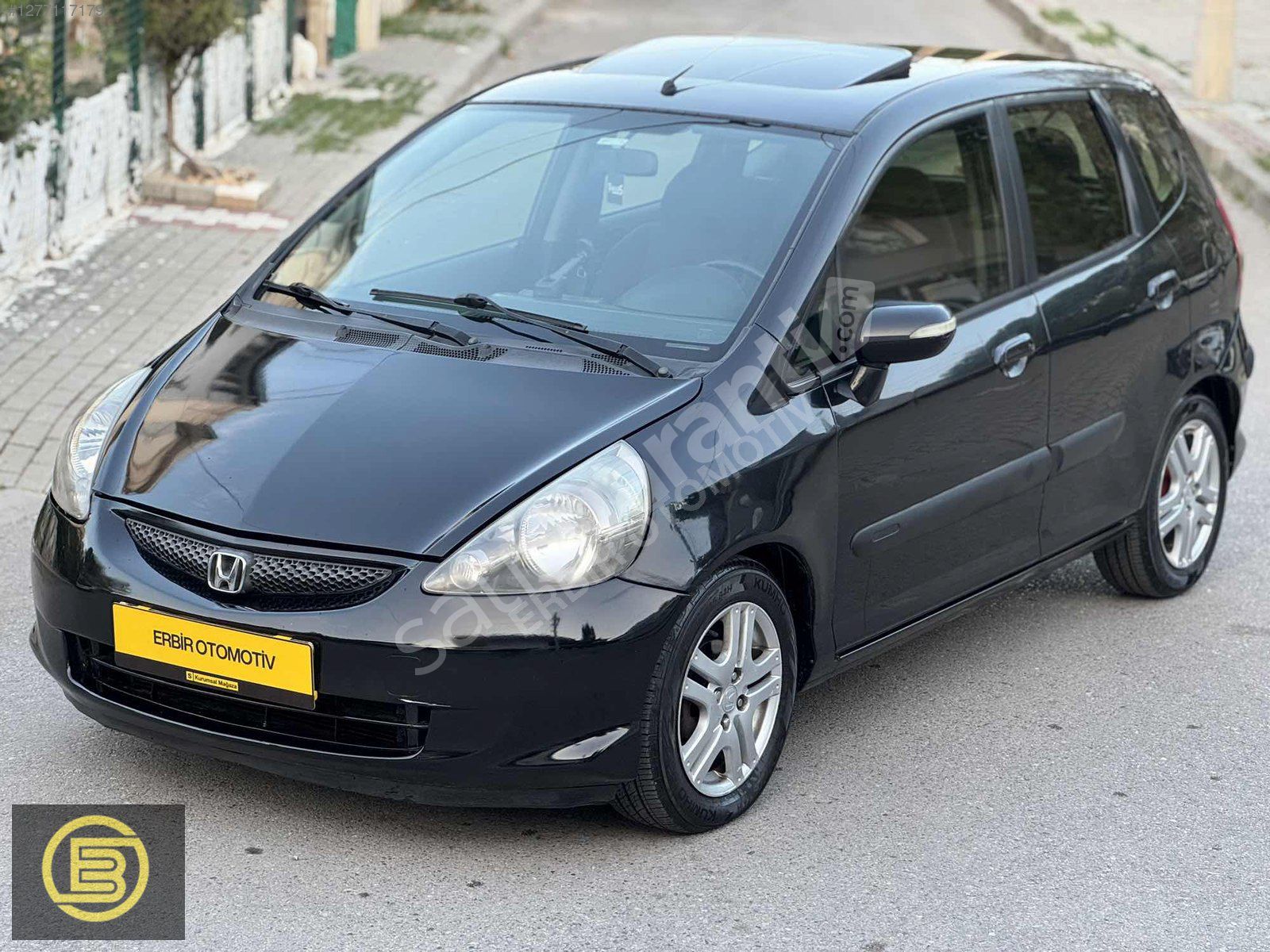 ERBİR OTOMOTİV HONDA JAZZ SUNROOF TAM OTOMATİK