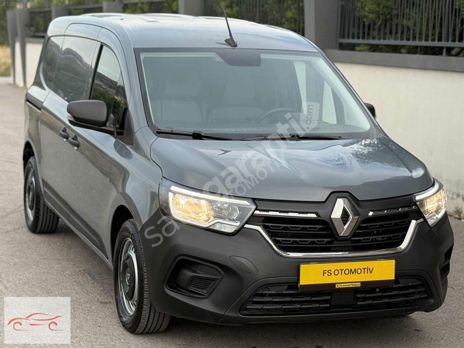 BOYASIZ..KAYITSIZ..20BINKM..2024 KANGO MAXI PANELVAN KLIMA FUL