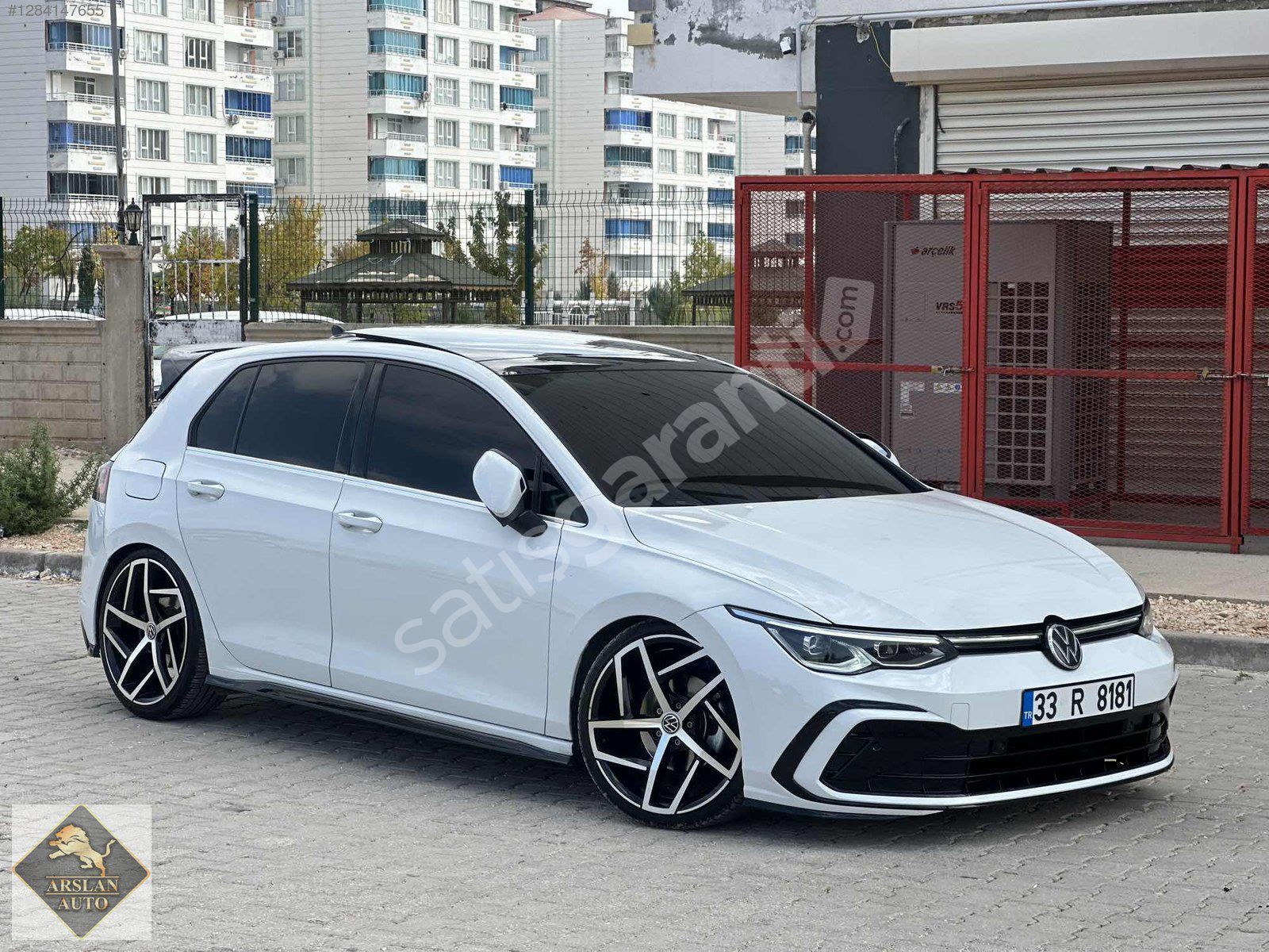 2021 GOLF R DÖNÜŞÜM 60 BİNDE CAMTAVANLI