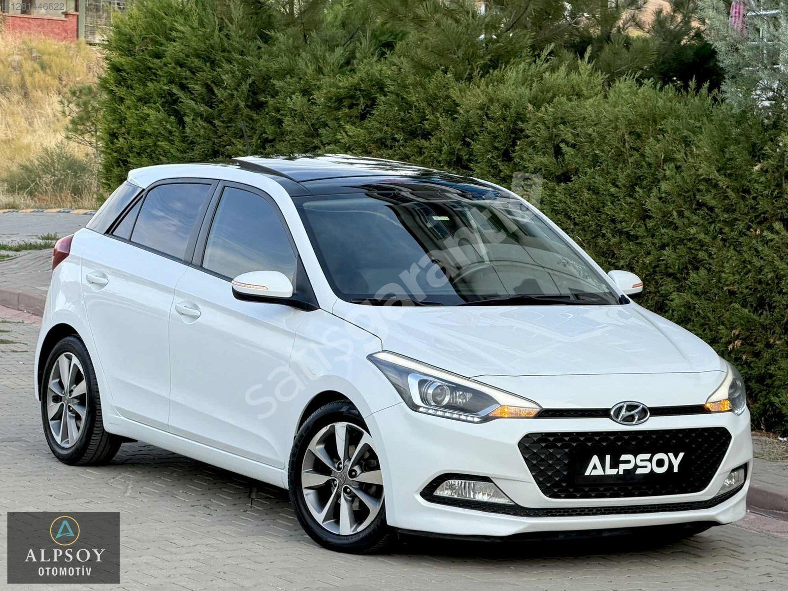 HATASIZ BOYASIZ **105 BİN KM'de** 2015 MODEL CAM TAVANLI