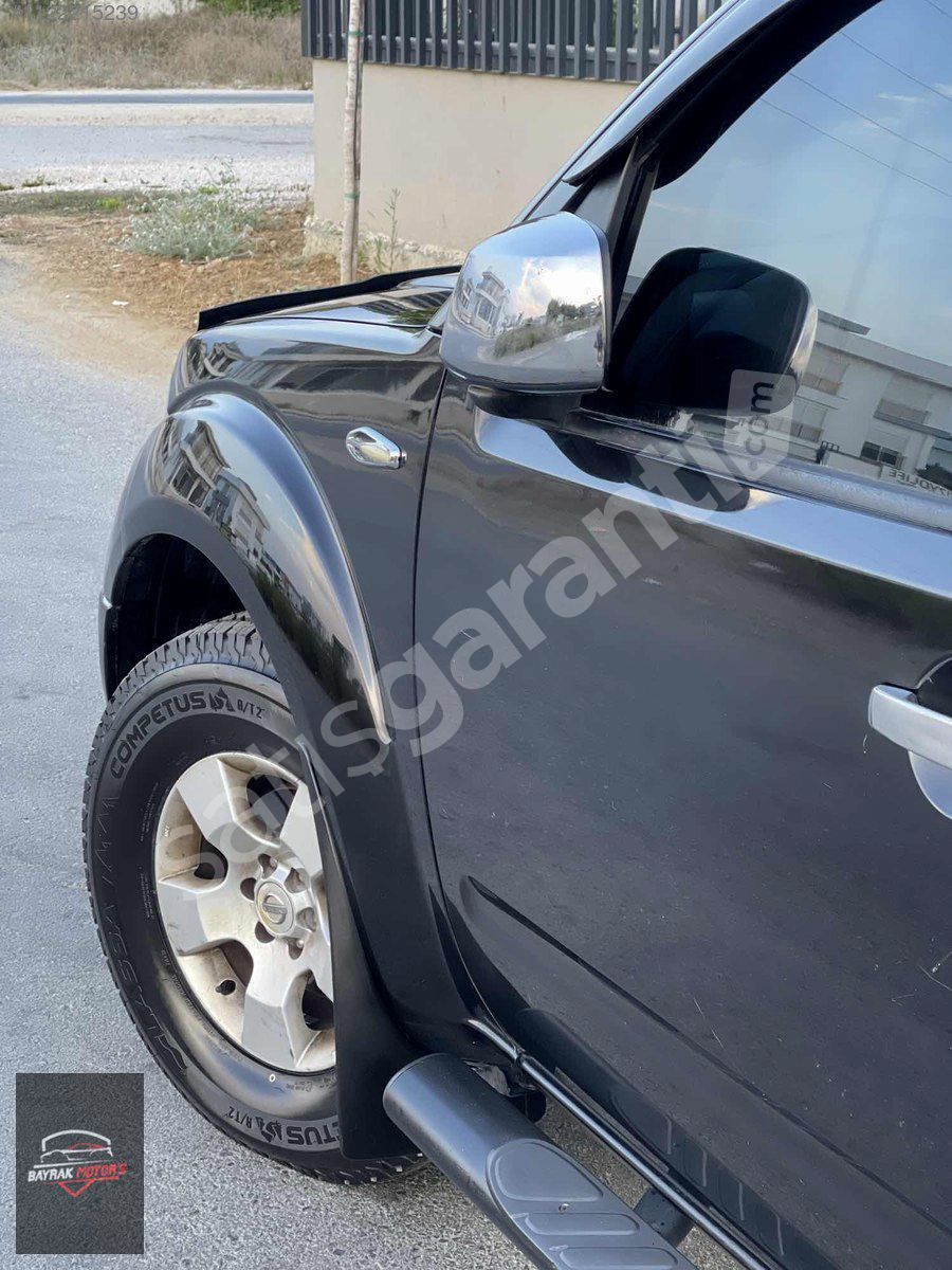 NISSAN NAVARA 2.5 TDİ 4X2 SE 144 HP OTOMATIC FULL DONANIMLI