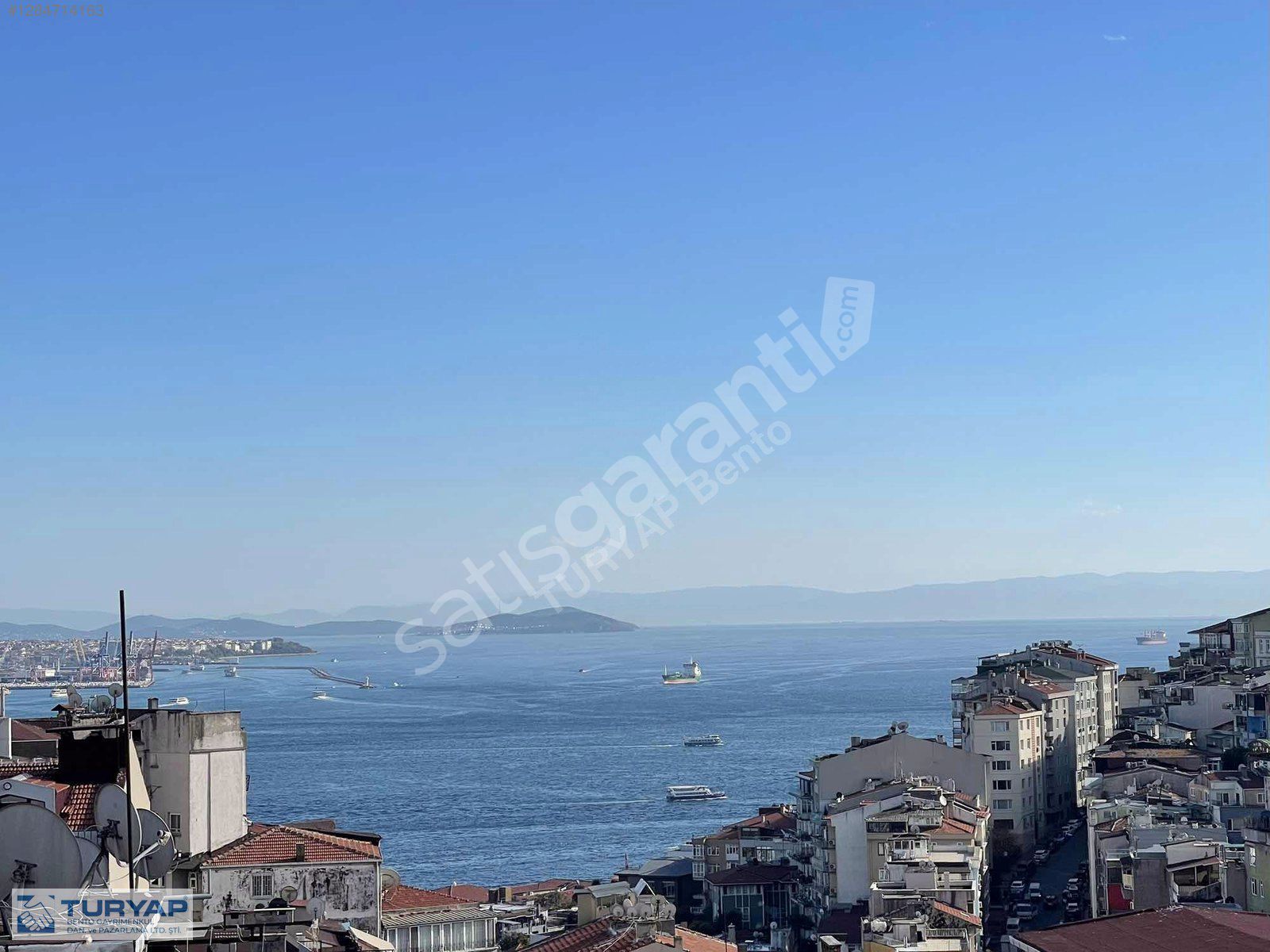 TAKSİM MEYDANINDA YENİLENMİŞ 2+1 GENİŞ TERASLI DENİZ MANZARALI