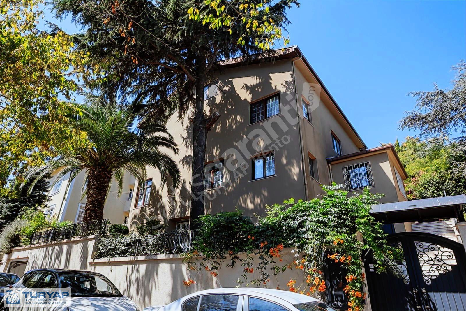 BEŞİKTAŞ LEVENT'TE SATILIK LÜKS VE BÜYÜK VİLLA